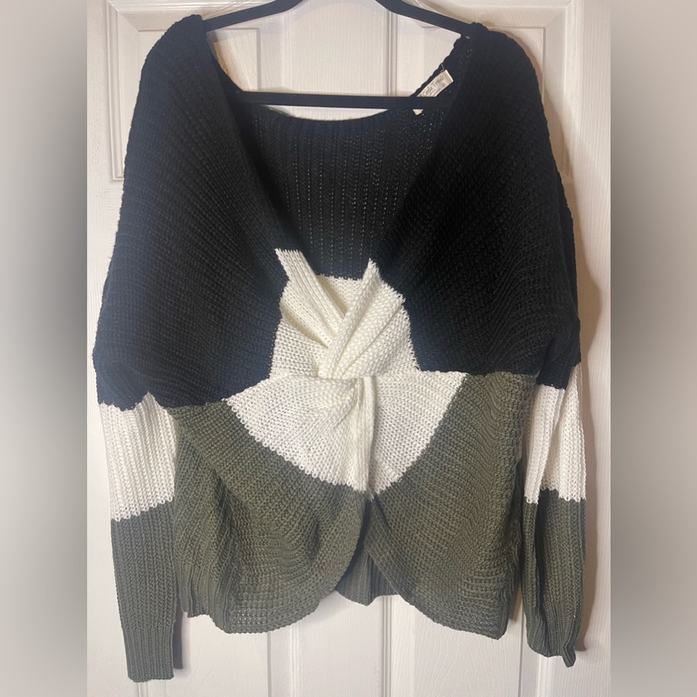 Sweater - Picture 2 of 3
